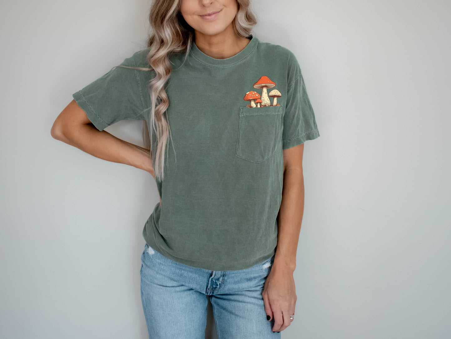 Forest Fungi Green Pocket T-shirt - Nature Lover's Tee