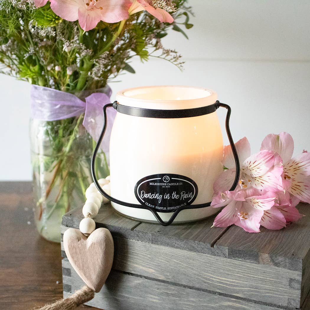 16 oz Butter Jar Candle: Dancing in the Rain